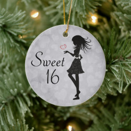 Personalisierte Silhouette Mädchen und Herz Süß 16 Keramikornament