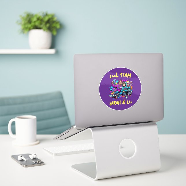 Personalisierte Skater-Mutter-und-Sohn-Graffiti-Ku Aufkleber (Laptop auf Schreibtisch)