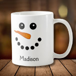Personalisierte Snowman-Tasse Kaffeetasse<br><div class="desc">Niedliche Custom Snowman Tasse für den Urlaub! Ideal für Kaffee oder heiße Schokolade.</div>
