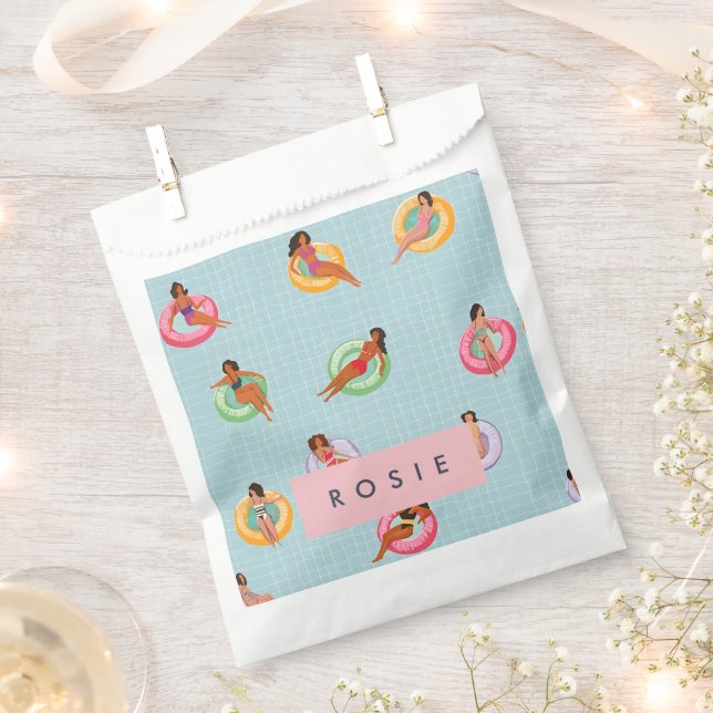 Personalisierte Sommerfrauen Entspannen auf Schwim Geschenktütchen (Ausgeschnitten)