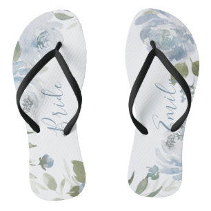 Personalisierte staubblaue Blütenbraue Flip Flops