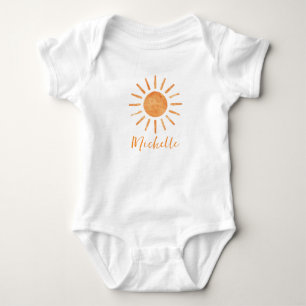 Personalisierte süße gelbe orangefarbene Sonne Boh Baby Strampler