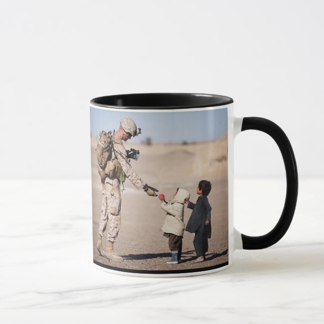Personalisierte Tasse "Unser Held", Tasse für mili (Rechts)