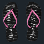 Personalisierte Trauzeugin PINK oder Farbe Flip Flops<br><div class="desc">Muster für weiße und schwarze Streifen - Ändern Sie die Farbe, indem Sie auf Anpassen klicken. Und sagen Sie alles, was Sie gewollt haben. Machen Sie diese eine Art Flip Flops, die Ihre Nachricht auf ihnen haben. Sei das Gerede vom Strand! Personalisiert mit Ihrem Namen oder was auch immer und...</div>