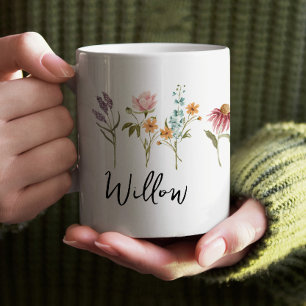 Personalisierte Umarmung mit Namen in Wildblume Fi Kaffeetasse
