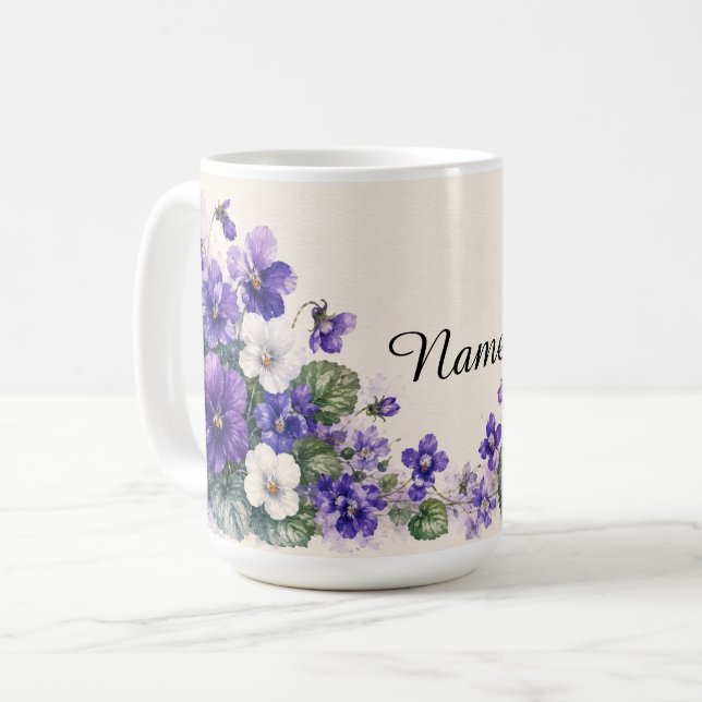 Personalisierte Veilchen-Geburtsblume des Februars Kaffeetasse (Vorderseite Links)