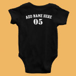 Personalisierte Vintage Baseballnummer Retro Baby Strampler<br><div class="desc">Personalisiertes Vintages Retro-Design mit Baseball-Namen kann gut für Sie sein,  wenn Sie Baseball Liebe. Oder es könnte ein großartiges Geschenk für diejenigen sein,  die Baseball Lieben haben.</div>