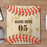 Personalisierte Vintage Baseballnummer Retro Mousepad<br><div class="desc">Personalisiertes Vintages Retro-Design mit Baseball-Namen kann gut für Sie sein,  wenn Sie Baseball Liebe. Oder es könnte ein großartiges Geschenk für diejenigen sein,  die Baseball Lieben haben.</div>
