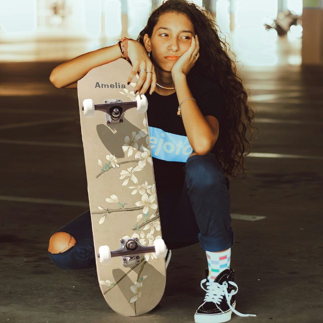 Personalisierte Vintage weiße Blume Skateboard (Von Creator hochgeladen)