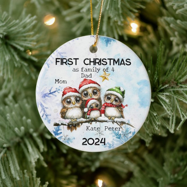 Personalisierte Weihnachten als Familie von 4 Jahr Keramik Ornament (Baum)