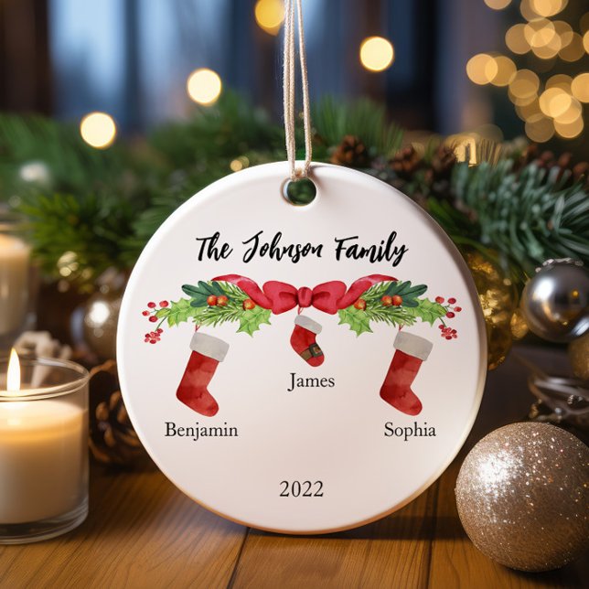 Personalisierte Weihnachtsfamilie von 3 mit Namen  Keramik Ornament (Von Creator hochgeladen)
