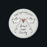 Personalisierte weiße Tauben Hochzeitsmagnet-Gefal Magnet<br><div class="desc">Eine Abbildung von 2 wunderschönen Tauben mit fließendem Band,  an der ein Herz der Liebe befestigt ist.</div>