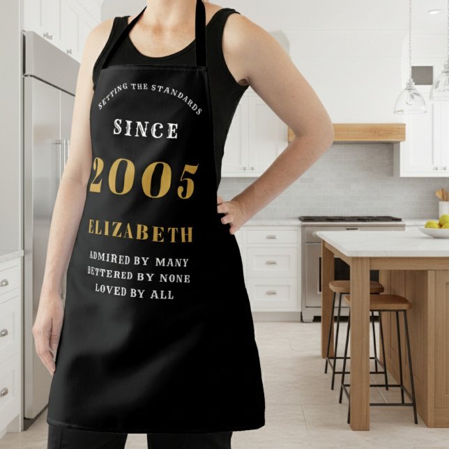Personalisierter 21. Geburtstag 2005 Schwarz & Gol Schürze (2005 birthday apron worn in the kitchen)
