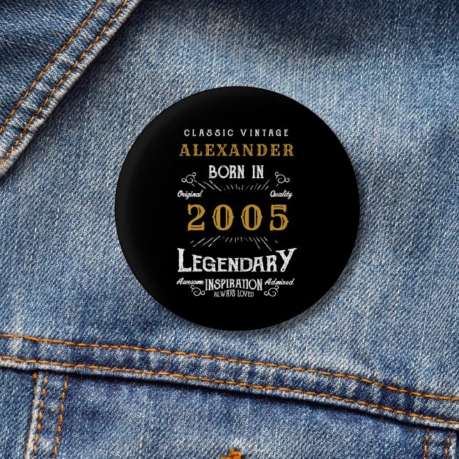 Personalisierter 21. Geburtstag Geboren 2005 Vinta Button (2005 pin badge. Background denim.)