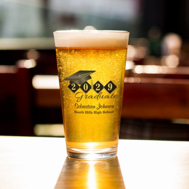 Personalisierter Abschluss Black & Gold Glas (Personalized Graduation Black & Gold Glass)