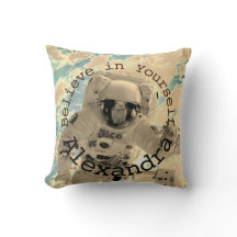 Personalisierter Astronautenraketenmotivkissen