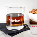 Personalisierter bester Vater je Mit Monogramm<br><div class="desc">Einzigartiges personalisiertes Geschenk für Ihren Vater,  dieses Whisky Glas hat seinen Namen in einem großen,  fett weißen Schriftart und "Best Vater Ever" in schlichter moderner weißer Typografie.</div>