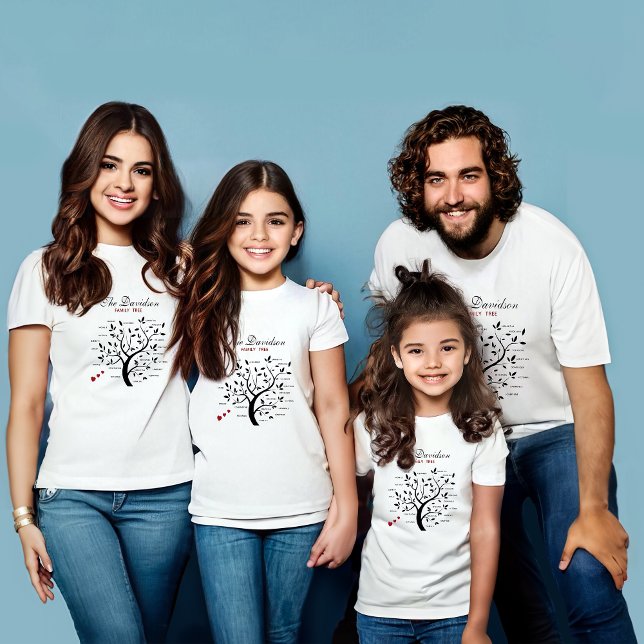 Personalisierter Big Family Tree (20 Namen) T-Shirt (Von Creator hochgeladen)