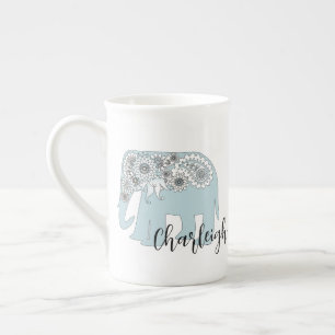 Personalisierter blauer Paisley-Elefant Boho Chic Prozellantasse