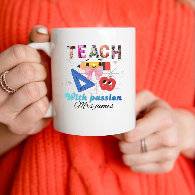 Personalisierter Blumenbuchstabe Coquette-Schleife Tasse (Von Creator hochgeladen)