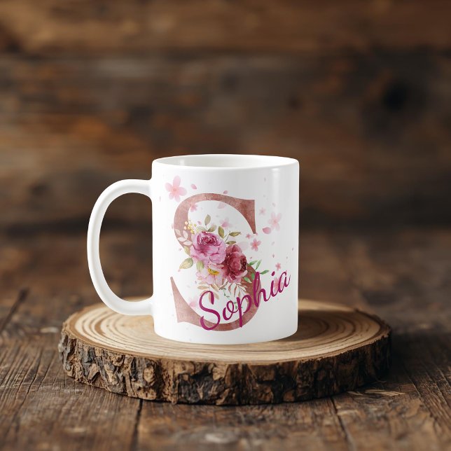 Personalisierter Blumeninitial-Becher – Buchstabe  Kaffeetasse (Von Creator hochgeladen)