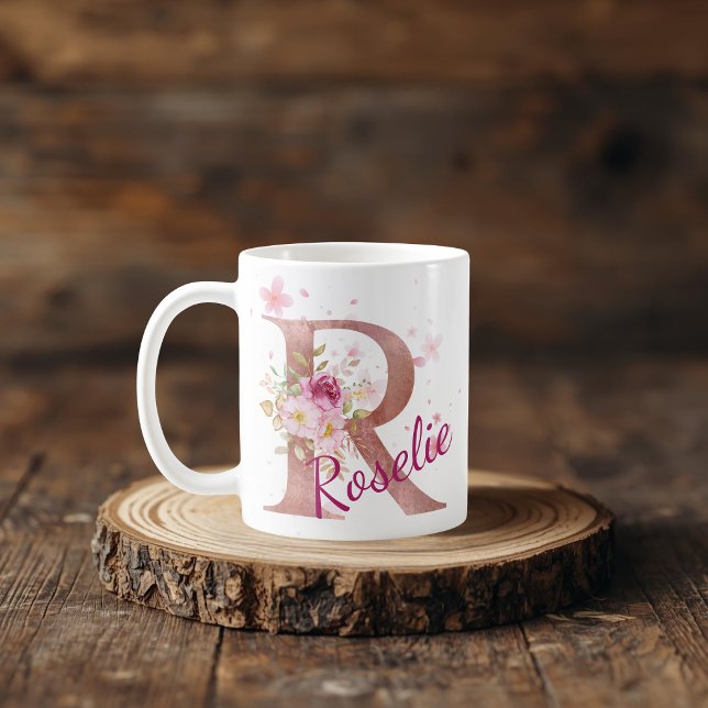 Personalisierter Blumeninitial-Becher – Buchstabe  Kaffeetasse (Von Creator hochgeladen)