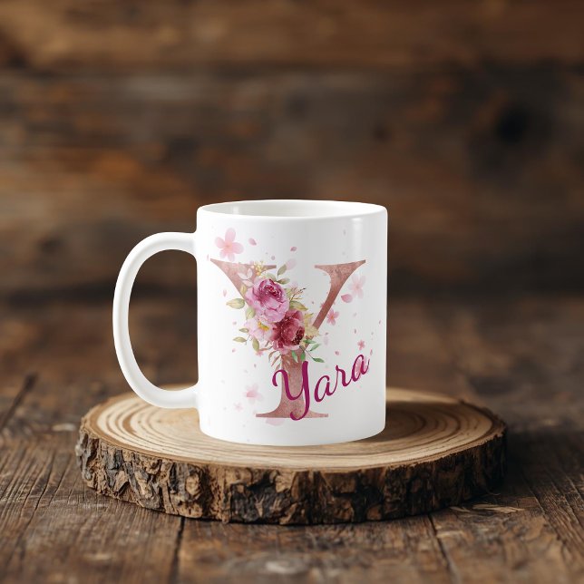 Personalisierter Blumeninitial-Becher – Buchstabe  Kaffeetasse (Von Creator hochgeladen)