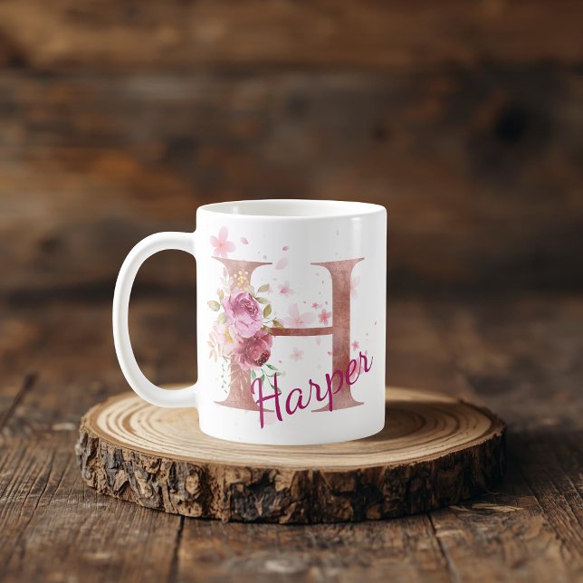 Personalisierter Blumeninitialen-Becher – Buchstab Kaffeetasse (Von Creator hochgeladen)