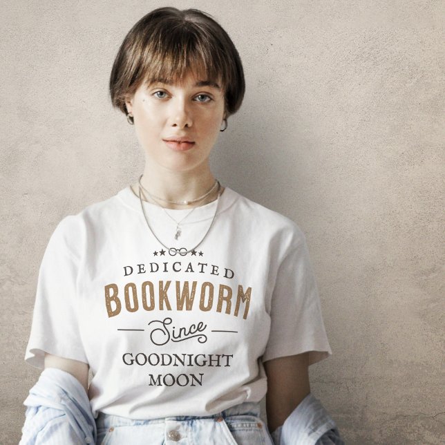 Personalisierter Bookworm T-Shirt (Von Creator hochgeladen)