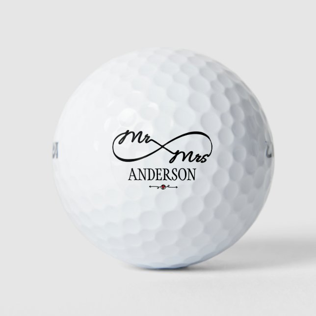 Personalisierter Doppelname Herzfarbe Schwarzer Sc Golfball (Vorderseite)