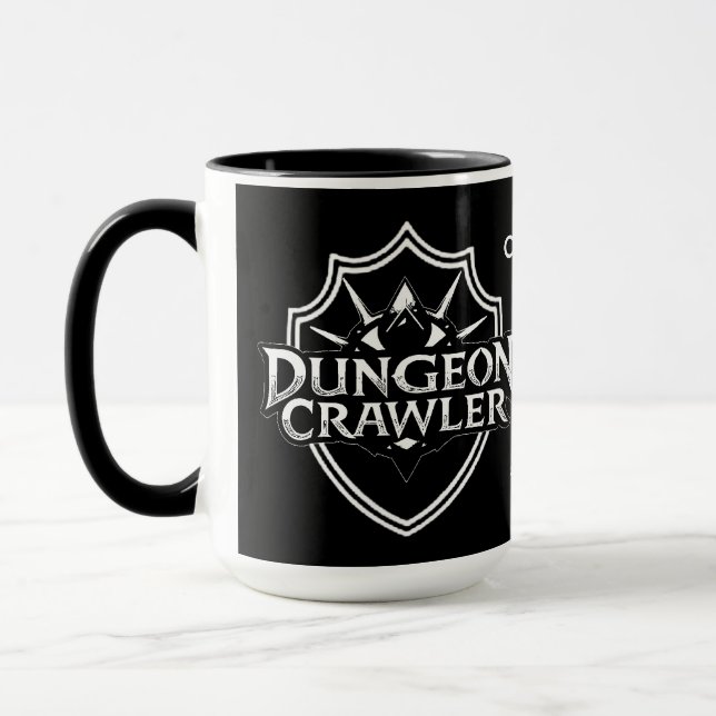 Personalisierter Dungeon Crawler Schwarz Tasse (Links)