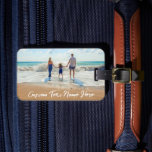 Personalisierter eigener Text für den Foto-Gepäcka Gepäckanhänger<br><div class="desc">Benutzerdefinierte Foto- und Textmarken - Einzigartiges Design - Personalisierte Familie / Freunde oder Persönliche Gepäckmarke / Geschenk - Hinzufügen von Text und Foto - Umgestalten und verschieben Sie Elemente mit dem Anpassungs-Tool ! Wählen Sie Schriftart / Größe / Farbe! Viel Glück - Seien Sie glücklich :)</div>