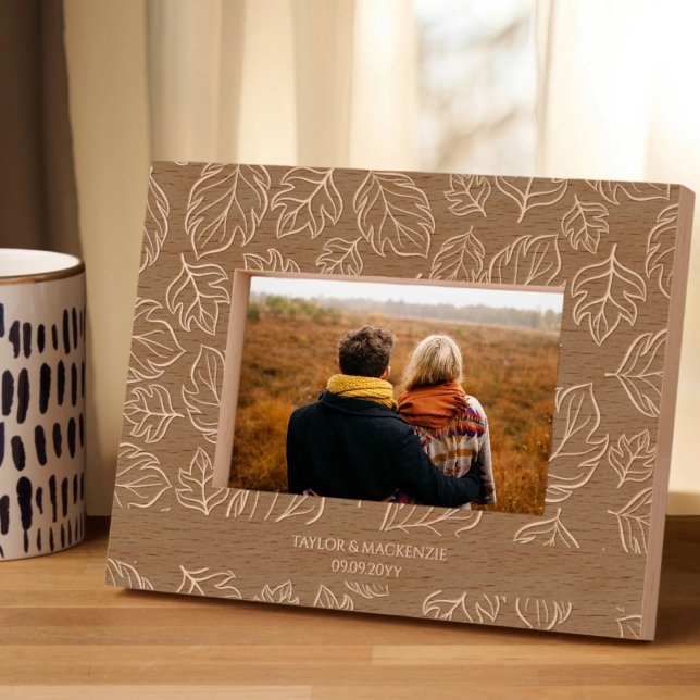 Personalisierter Fall Leaf Gemustert Geätzte Rahmen (Personalized Fall Leaf Patterned Etched Frames by Ricaso. A stunning gift idea. Add your own text)