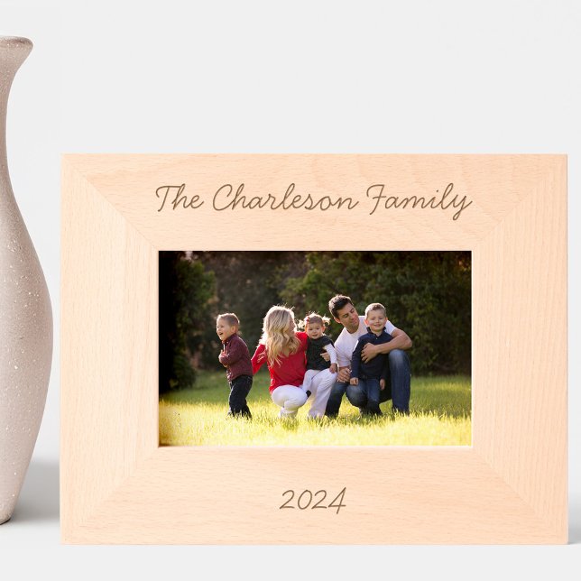 Personalisierter Familienname Geätzte Rahmen (Personalized family name and year modern script font etched photo frame)