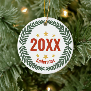 Personalisierter Familienname, Jahr, Weihnachten i Keramik Ornament