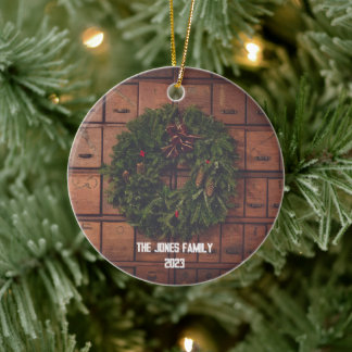Personalisierter Familienname-Kartenkatalog-Kranz Keramik Ornament