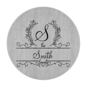 Personalisierter Familienname mit Monogramm Schneidebrett