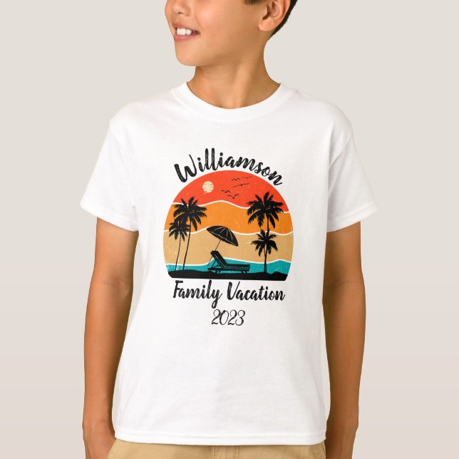 Personalisierter Familienurlaub T-Shirt (Vorderseite)