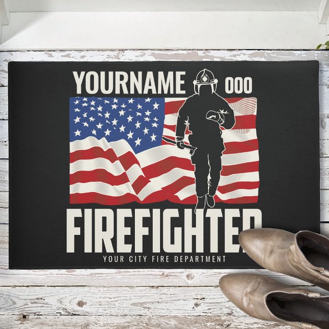 Personalisierter Firefighter Rescue USA Flag Patri Fußmatte (Von Creator hochgeladen)
