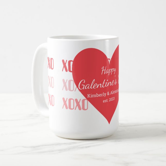 Personalisierter Galentine's Day Rosa und Rot Kaffeetasse (Vorderseite Links)