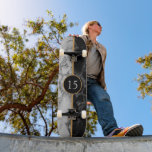 Personalisierter Geburtstag Skateboard Geschenk Ma<br><div class="desc">MIGNED-Design aus schwarzem und weißem Marmor - Jahr hinzufügen - Alter / Buchstaben / Logo / Nummer / Mehr</div>