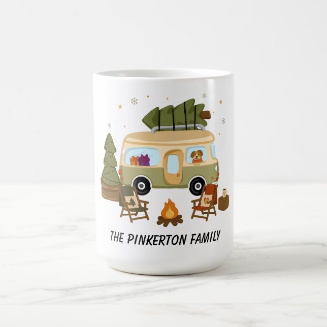 Personalisierter gemütlicher Weihnachts-Camper Kaffeetasse (Mittel)