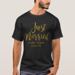 Personalisierter gerade verheirateter T-Shirt<br><div class="desc">Macht ein großes Jungvermähltengeschenk</div>