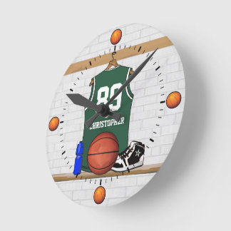 Personalisierter grüner und weißer Basketball Runde Wanduhr