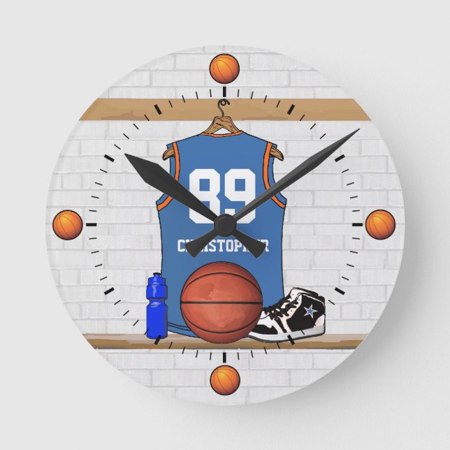 Personalisierter hellblauer orange Basketball Runde Wanduhr (Vorderseite)