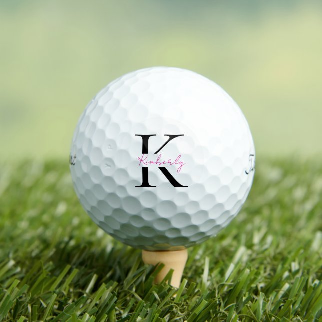 Personalisierter Hot Pink Script Name Titleist Pro Golfball (Insitu T-Shirt)