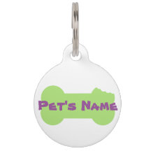 Personalisierter Hund mit grünem Kauen 2