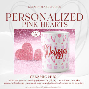 Personalisierter Keramik-Mug mit rosa Herzen Kaffeetasse
