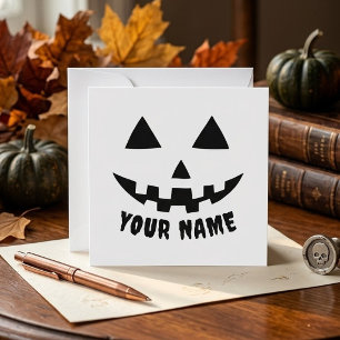 Personalisierter KürbisHalloween Name Black & Whit Feiertagskarte