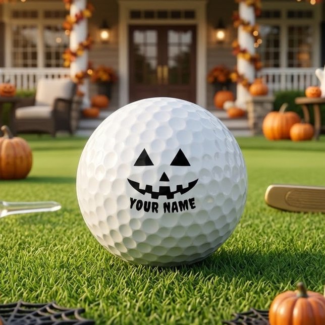 Personalisierter KürbisHalloween Name Black & Whit Golfball (Von Creator hochgeladen)